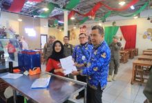 Sosialisasi aturan jam operasional tempat hiburan di Kota Tangerang selama ramadan. Foto Antara