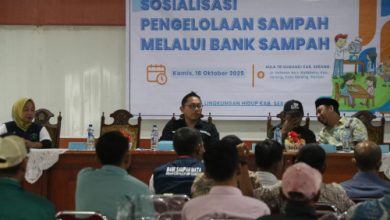 DLH Kabupaten Serang menyosialisasikan pengelolaan melalui bank sampah. Foto: Arif Sholeh
