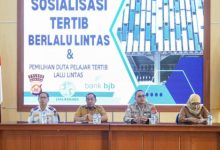 Sosialiasi ke pelajar tertib lalu lintas yang digelar Diskominfotik Kota Cilegon. Foto: Daeng Yusvin