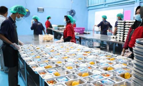 Penyediaan makanan di dapur SPPG Program MBG. foto Antara