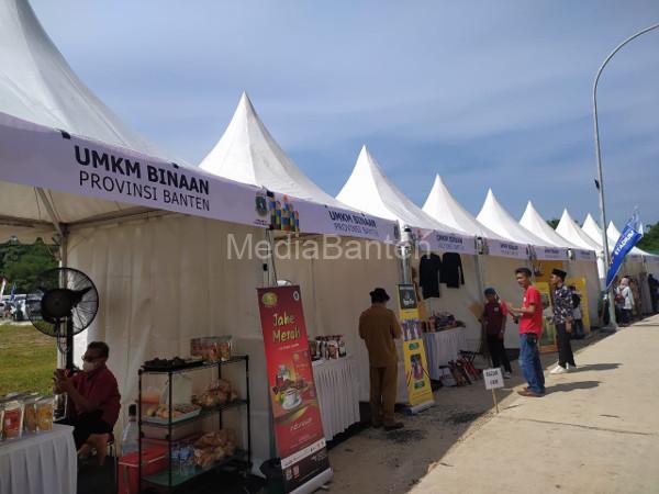 Deretan stand UMKM memeriahkan peresmian Banten International Stadium (BIS). Foto: Biro Adpim Banten