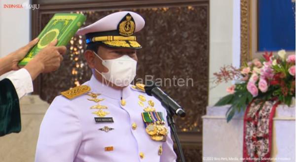 Laksamana TNI Yudo Margono saat disumpah jabata Panglima TNI. Foto: Chanel Youtube Sekretariat Presiden RI.