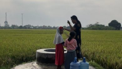 Sumur sawah yang menjadi andalan warga Kasemen atas kekeringan. Foto: Antara