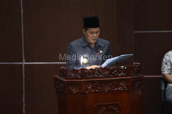Walikota Serang, Syafrudin di DPRD Kota Serang. Foto: Hendra Hermawan