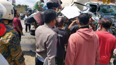 Tabrakan beruntun di Taktakan, Kota Serang. Foto: Yono
