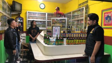 Sejumlah tempat jamu di Kragilan, Kab Serang dicurigai mengedarkan minuman keras. Foto: Yono