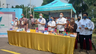 BBPOM Serang gelar konferensi pers soal obat dan makanan ilegal. Foto: Aden Hasanudin