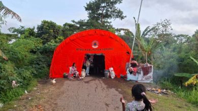 Tenda pengungsian yang didirikan BPBD Kabupaen Serang. Foto Antara
