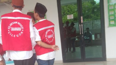 Terdakwa pengedar narkotika di PN Serang. Foto: Adam Maulana