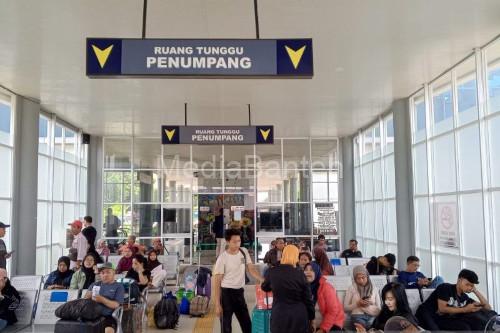 Ruang tunggu penumpang di Terminal Kota Serang. Foto Antara