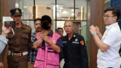 Tersangka korupsi proyek JUT di Sukamenak, Kabuapten Serang. Foto: Antara