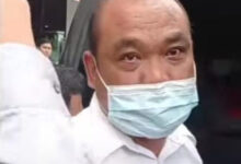 TE Kades Negara Padang yang jadi tersangka korupsi lahan sampah Kab Serang. Foto: Hendra Hermawan