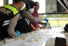 Tes Urine dari Propam Polres Serang. Foto: Yono