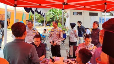 Tim Siber Pungli Polres Serang di Samsat Kabupaten Serang. Foto: Yono