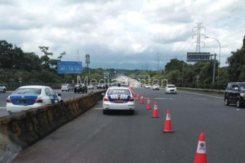 Contraflow Tol Jagorawi. Foto: Antara