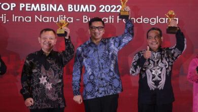 top awards dari majalah top business