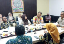 Babar Suharso, Kadisperindag Banten memimpin Rakor. Foto: Biro Adpim Banten