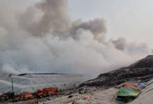 Kebakaran TPSA Jatiwaringin. Foto Antara
