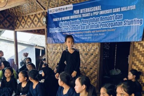 Baksos Fakultas Kedokteran Universitas Trisakti Jakarta di Baduy. Foto: Antara