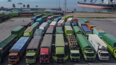 Antrean truk di Pelabuhan Ciwandan. Foto Antara