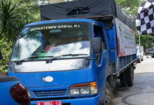 Truk pengangkut bantuan logistik ke korban gempa Cianjur. Foto: Biro Adpim Banten