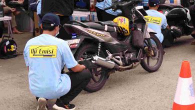 Uji emisi kendaraan berotor yang dilakukan DLH Jakarta. Foto: Diskominfotik Jakarta