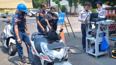 Uji emisi yang dilakukan UP Terminal Ragunan. Foto: Diskominfotik DKI Jakarta