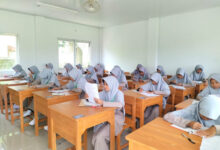 Suasana ujian kenaikan kelas di Ponpes Ardaniah. Foto: Elis Fitriani