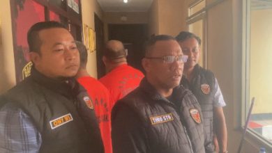 Unit Reskrim Polsek Tigaraksa ungkapkan pencuri kabel lintas provinsi. Foto: Iqbal Kurnia
