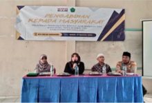 Unmba Banten membantu pembalajaran matematika berbasis web di SMP Pandeglang. Foto Nana Amdan