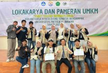 Kelompok 19 KKN Unma sabet 2 penghargaan dari LPPM. foto Nana Amdan