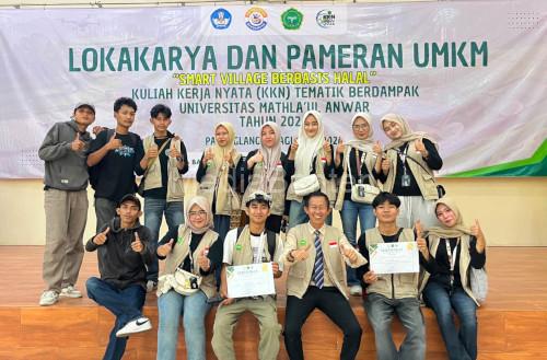 Kelompok 19 KKN Unma sabet 2 penghargaan dari LPPM. foto Nana Amdan