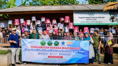 Kegiatan pengabdian masyarakat Unma Banten di Desa Muruy. Foto Eko Supriatno