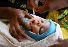 Imunisasi melalui vaksinasi polio di Indoensia. Foto Istimewa