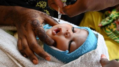Imunisasi melalui vaksinasi polio di Indoensia. Foto Istimewa