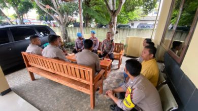 Wakapolre Serang, Kompol Andri Surya melakukan pengawasan internal. Foto Yono