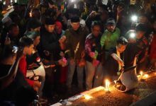 Walikota Cilegon, Robinsar di tengah ratusan pengemudi Ojol di Cilegon. Foto: Daeng Yusvin