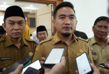 Walikota Cilegon, Robinsar. Foto: Daeng Yusvin