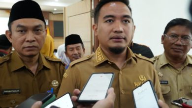 Walikota Cilegon, Robinsar. Foto: Daeng Yusvin