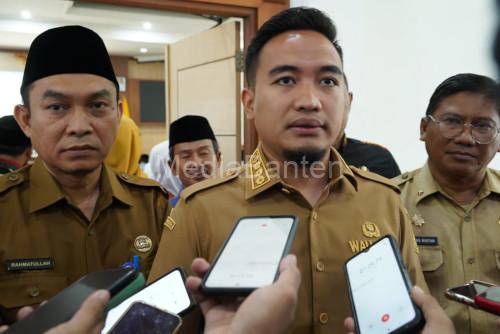 Walikota Cilegon, Robinsar. Foto: Daeng Yusvin