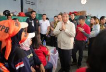 Wamenaker, Afriansyah Noor sidak ke pekerja PT Amos. Foto Biro Humas Kemnaker