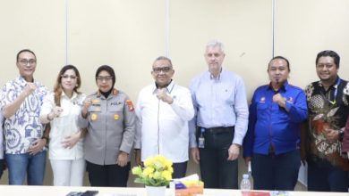 Wamenaker, Afriansyah Noor melakukan mediasi antara pekerja dan PT Multistrada. Foto Biro Humas Kemnaker