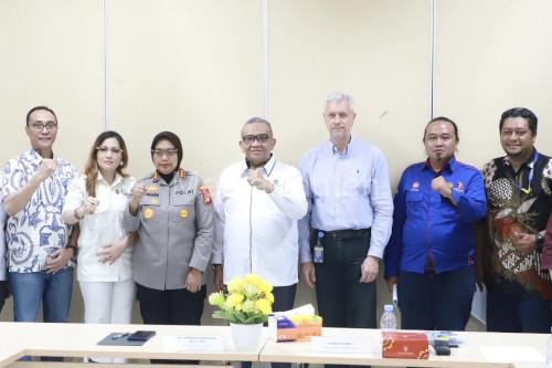 Wamenaker, Afriansyah Noor melakukan mediasi antara pekerja dan PT Multistrada. Foto Biro Humas Kemnaker