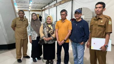 Warga Banten dari Teheran, Iran dijemput di Bandara Soetta. Foto Biro Adpim Banten