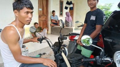 Warga Kampung Barengkok yang terkena relokasi akibat radiasi Cesium 137. Foto: Yono