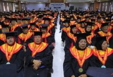 Wisuda Sekolah Lansia Bina Keluarga oleh Pemkot Tangerang. Foto Antara