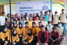 Berfoto bersama usai gelar Yankesdu di Pulo Panjang dari YBM PLN dan Peduli Amanah Bersama. Foto: Yanti Harahap - YBM PLN