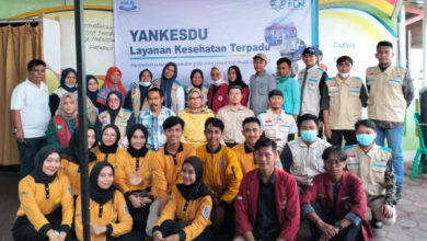 Berfoto bersama usai gelar Yankesdu di Pulo Panjang dari YBM PLN dan Peduli Amanah Bersama. Foto: Yanti Harahap - YBM PLN