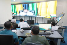 Zoom Meeting Walikota Cilegon, Helldy Agustian dan Mendagari. Foto: Diskominfo Cilegon