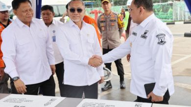 Menko Pangan, Zulkifli Hasan, Wamen KP Didit Hedriawan dan Pj Gubernur Banten Ucok Abdul Rouf Damenta. Foto: Biro Adpim Banten